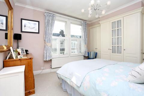 10 Geraldine Road, London, W4 3PA