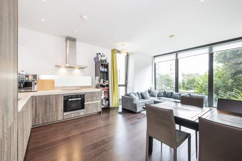 2 bedroom flat to rent, Capital House, 4 Plaza Gardens, London