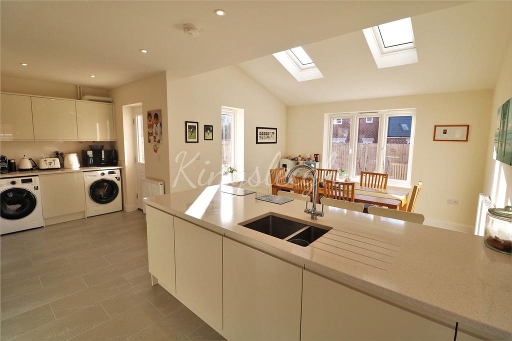 Kitchen/Utility