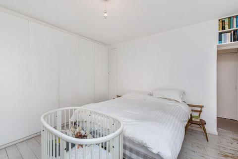 Flat 18, Algar House Webber Row, London, SE1 8QT