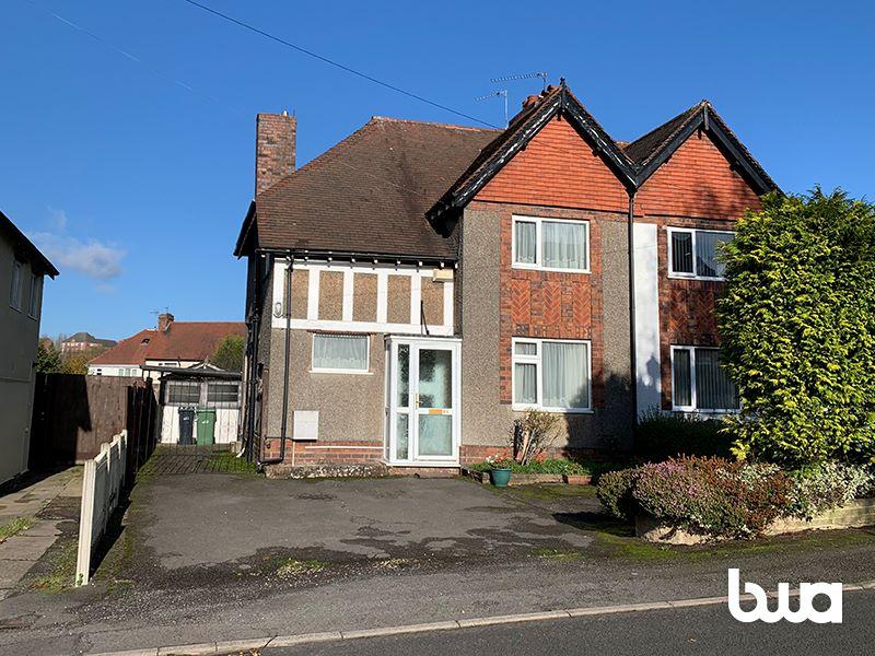 Himley Avenue, Dudley, DY1 2QP 3 bed semidetached house £70,000