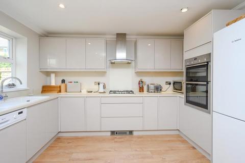 9 Camel Grove, Kingston Upon Thames, KT2 5GR