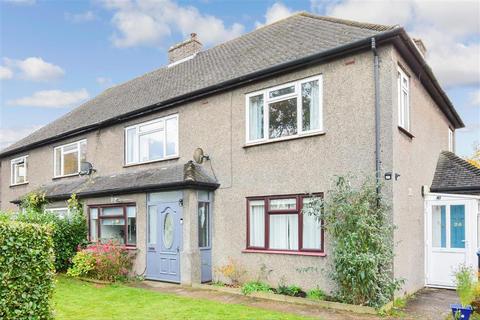 23 Crewes Close, Warlingham, CR6 9NX