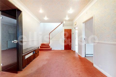 64 The Reddings, London, NW7 4JR