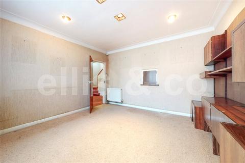 64 The Reddings, London, NW7 4JR