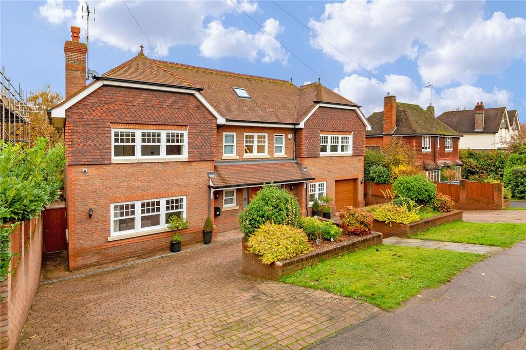 Townsend Lane, Harpenden 6 bed detached house £2,350,000