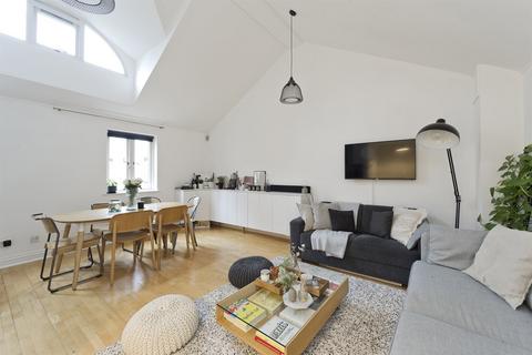 1 bedroom detached house to rent, Celbridge Mews, London, W2