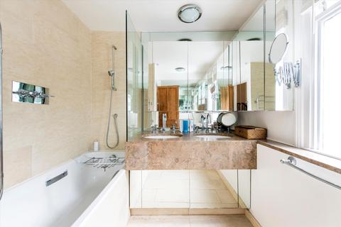 21 Lynton Road, London, NW6 6BE