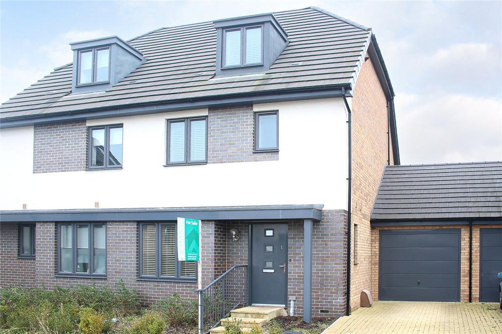 Queens Avenue, Welwyn Garden City... 4 bed semidetached house £530,000