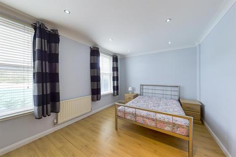 9 Andes Close, Southampton, SO14 3HS