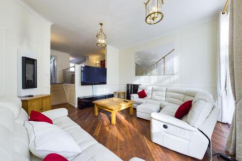 9 Andes Close, Southampton, SO14 3HS