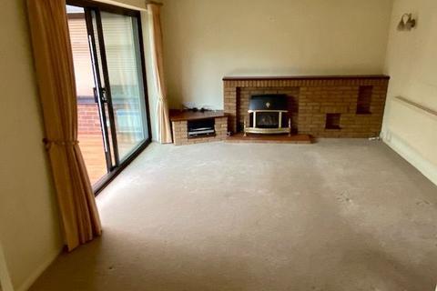 2 Brackenborough, Brixworth, Northampton, NN6 9JW