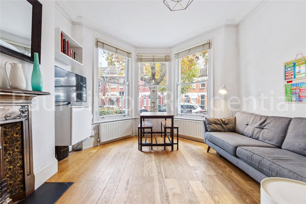 Langham Road, London, N15 2 bed apartment £440,000