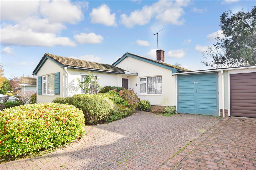 Farhalls Crescent, Horsham, West Sussex 2 bed detached bungalow £375,000