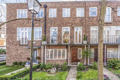 4 Middle Field, London, NW8 6NE