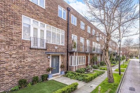 4 Middle Field, London, NW8 6NE