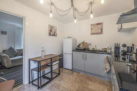 14 Barn Close, Oxford, OX2 9JP