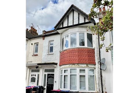 undefined, Southview Drive, Westcliff on Sea, SS0