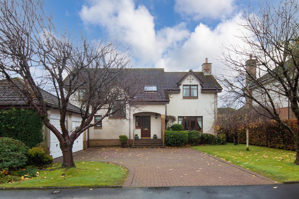 79 Newton Grove, Newton Mearns, G77 5QJ 4 bed detached villa £449,000