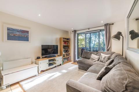 Flat 2, Independence House, 6 Chapter Way, London, SW19 2RX