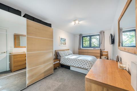 Flat 2, Independence House, 6 Chapter Way, London, SW19 2RX