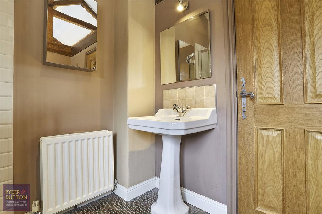 Ensuite Bath&shower