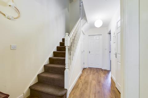 10 Bridgeside, Carnforth, LA5 9LF