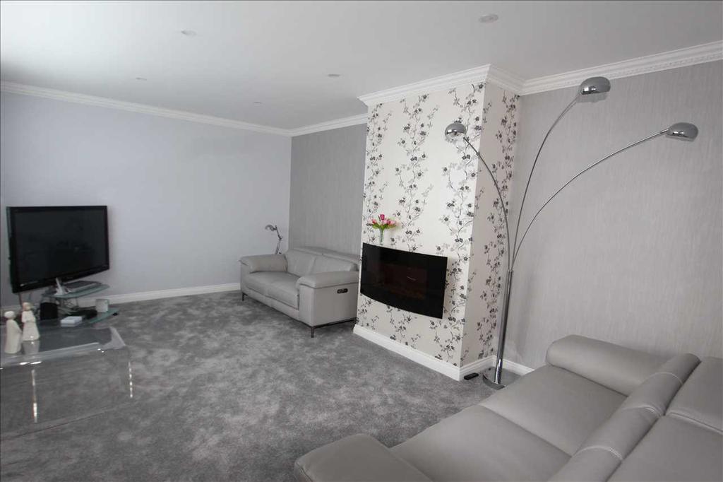 Rivacre Brow, Rivacre, Ellesmere Port 2 bed semidetached bungalow £