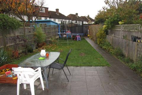 23 Hillside Gardens, Wallington, SM6 9NX