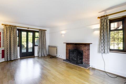 4 bedroom detached house to rent, Fishers, 31 Lewes Road