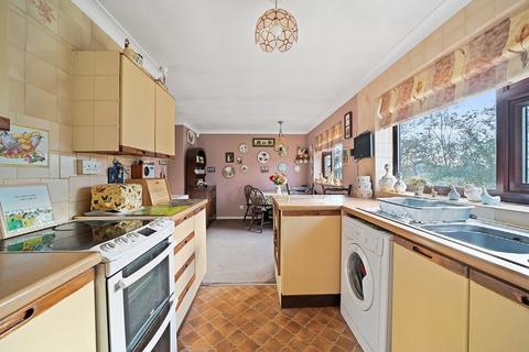Broadacres Back Lane, East Hanningfield, Chelmsford, CM3 8BL