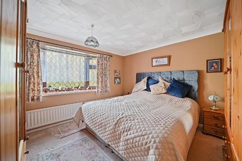 Broadacres Back Lane, East Hanningfield, Chelmsford, CM3 8BL