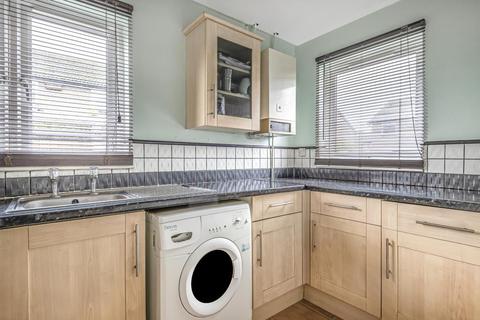 88 Bracken Close, Carterton, OX18 1TQ