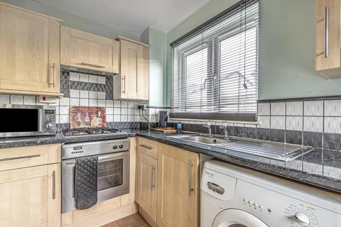 88 Bracken Close, Carterton, OX18 1TQ