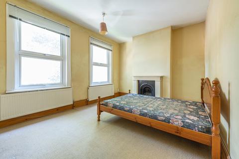 96 Calderon Road, London, E11 4EU