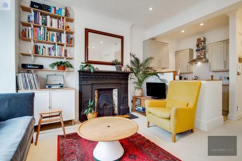 24b Prideaux Road, London, SW9 9LH