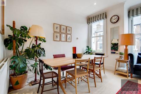 24b Prideaux Road, London, SW9 9LH