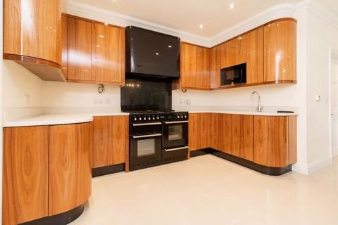 1 Ridley Road, Warlingham, CR6 9LR