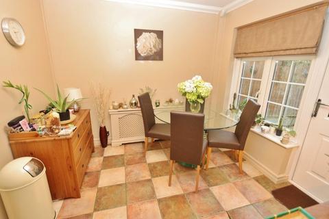 3 Takeley Close, Romford, RM5 3PX