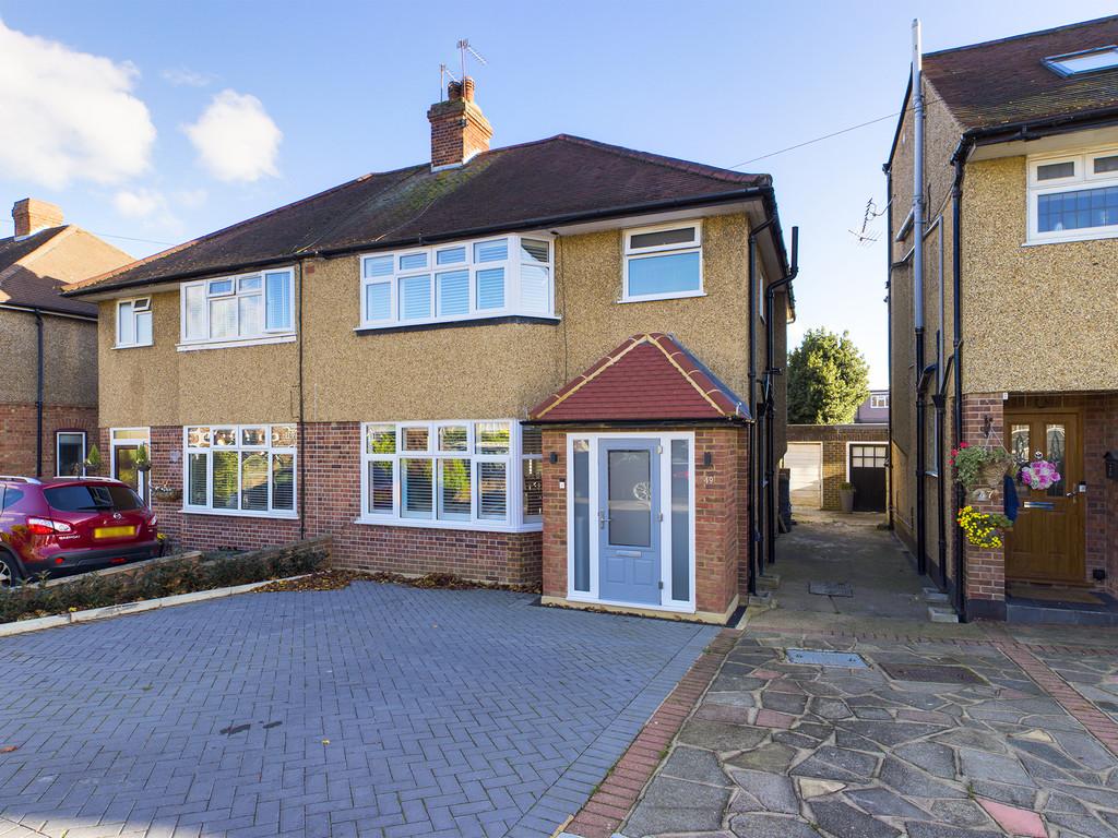 Melthorne Drive, Ruislip 3 bed semidetached house £650,000