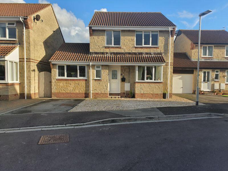 Pinter Close, BurnhamOnSea 5 bed detached house £283,000