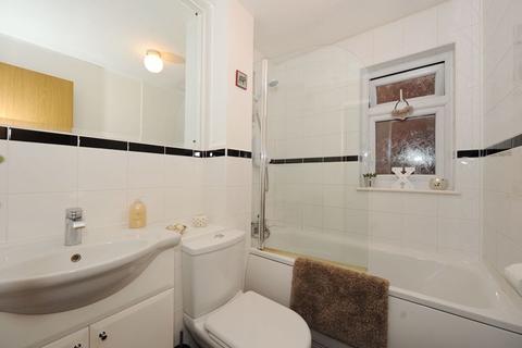 41 Wheatsheaf Close, Northolt, UB5 6YW