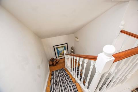 13 Albion Place, Exeter, EX4 6LH