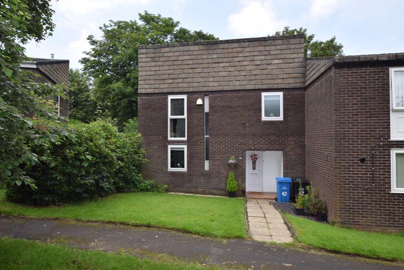 Calvers, Runcorn 3 bed terraced house £595 pcm (£137 pw)