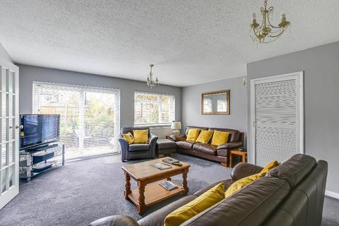 4 Oakapple Close, South Croydon, CR2 9BN