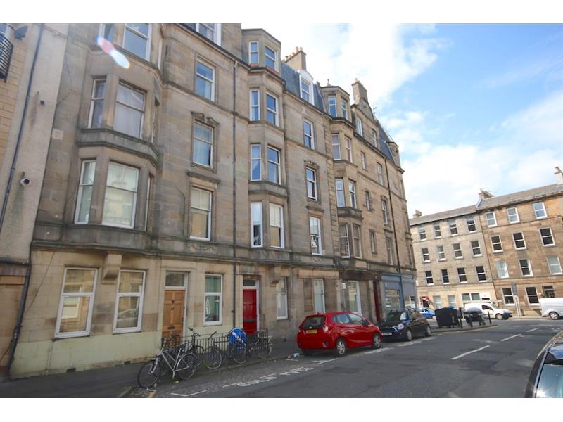 Blackwood Crescent, Edinburgh 1 bed flat £995 pcm (£230 pw)