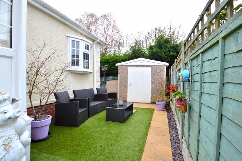 Side garden