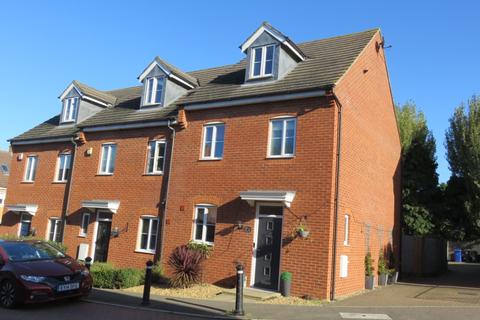 5 Bonham Drive, Orsett, Grays, RM16 3HF