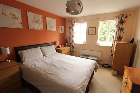 5 Bonham Drive, Orsett, Grays, RM16 3HF