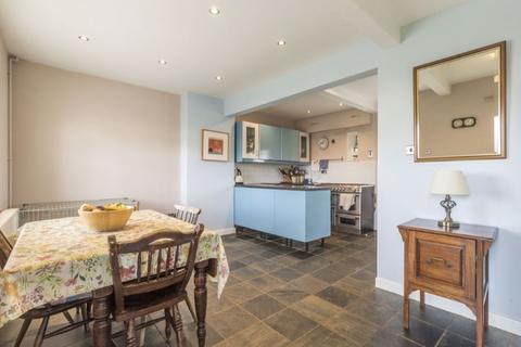 16 Caestory Crescent, Raglan, Usk, NP15 2EG